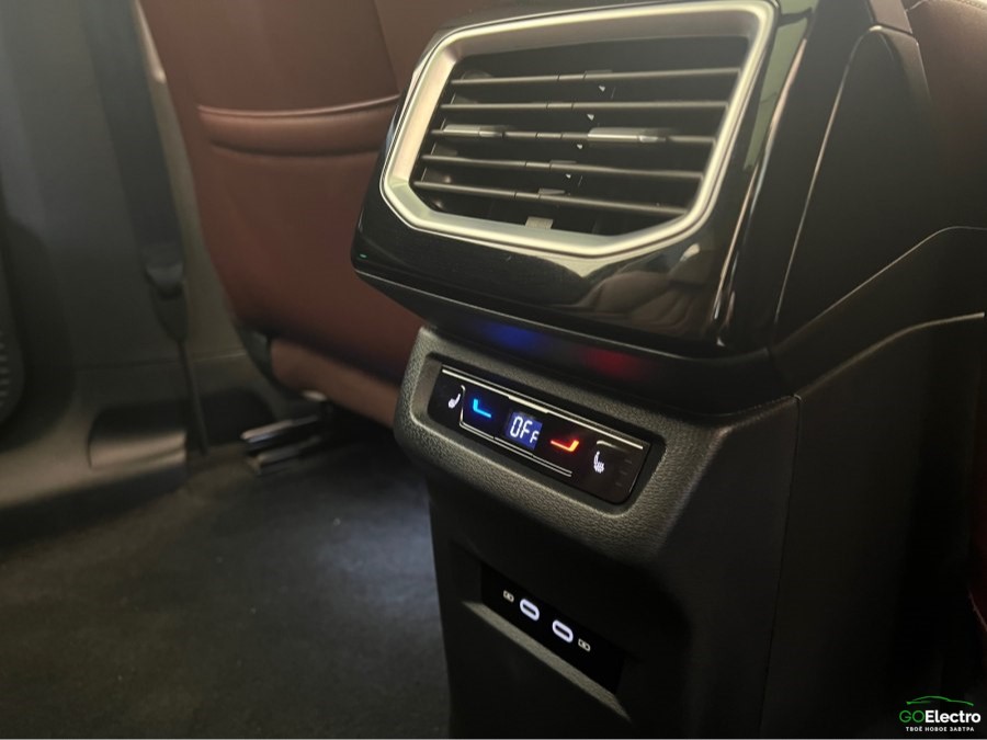 Volkswagen ID.6 X Pro