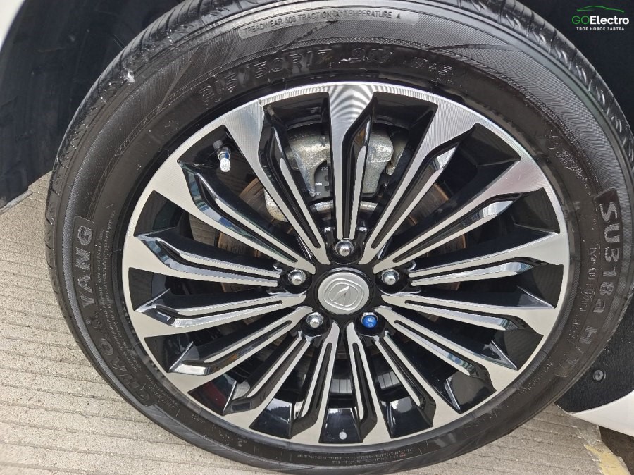 Changan Yidong EV460