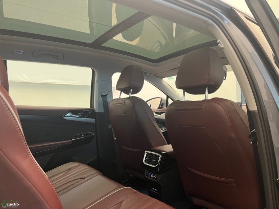 Volkswagen ID.6 X Pro