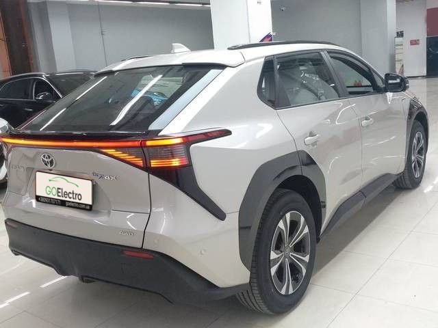 TOYOTA bZ4X
