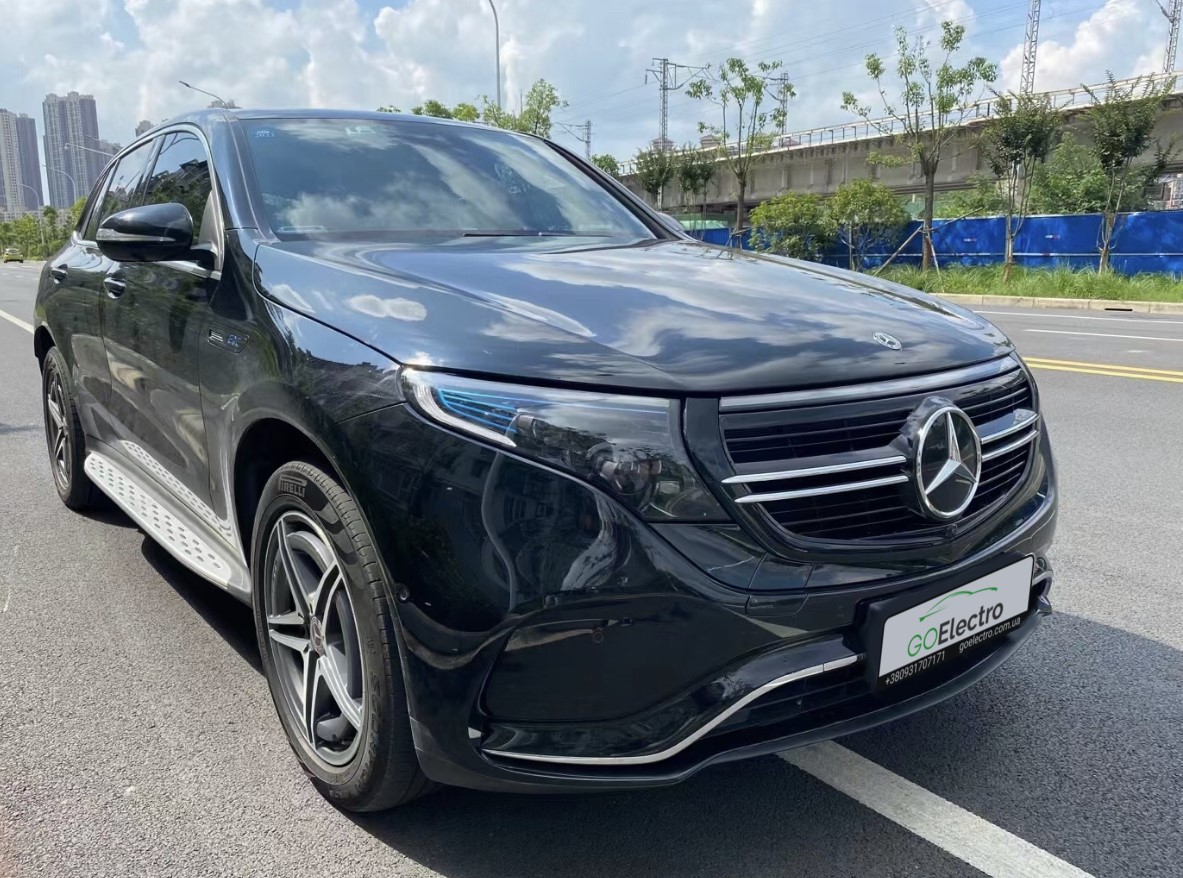 MERCEDES EQC 400