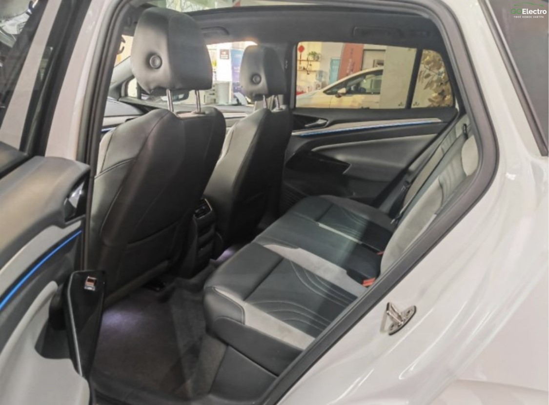 VOLKSWAGEN ID.4 CROZZ PRO