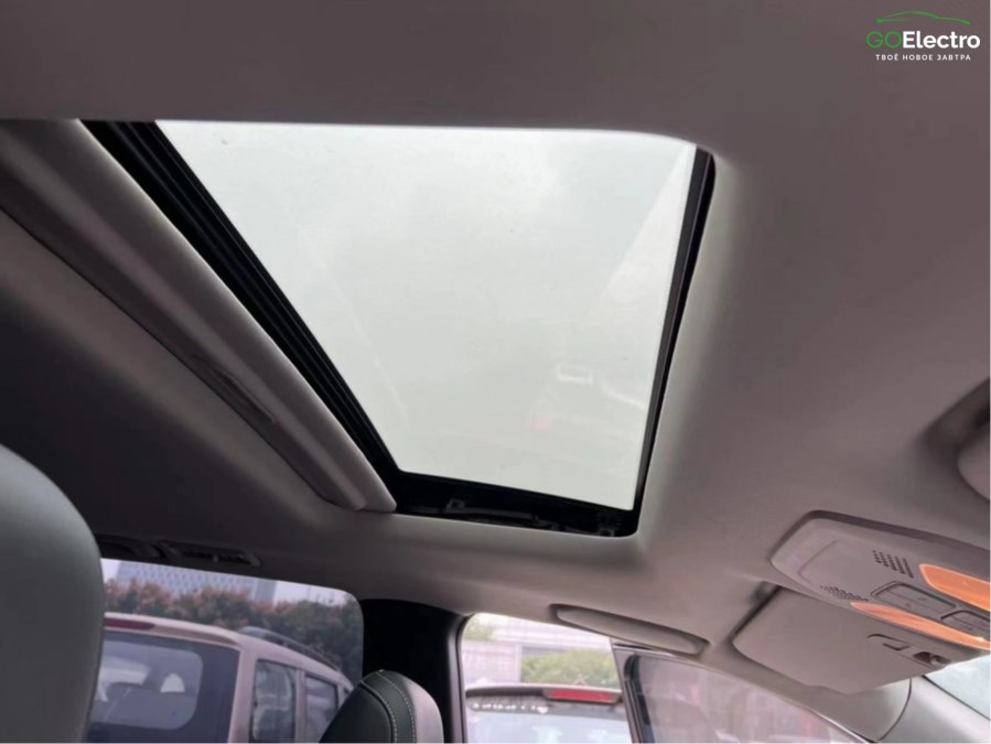 SAIC MAXUS EUNIQ 5 PHEV