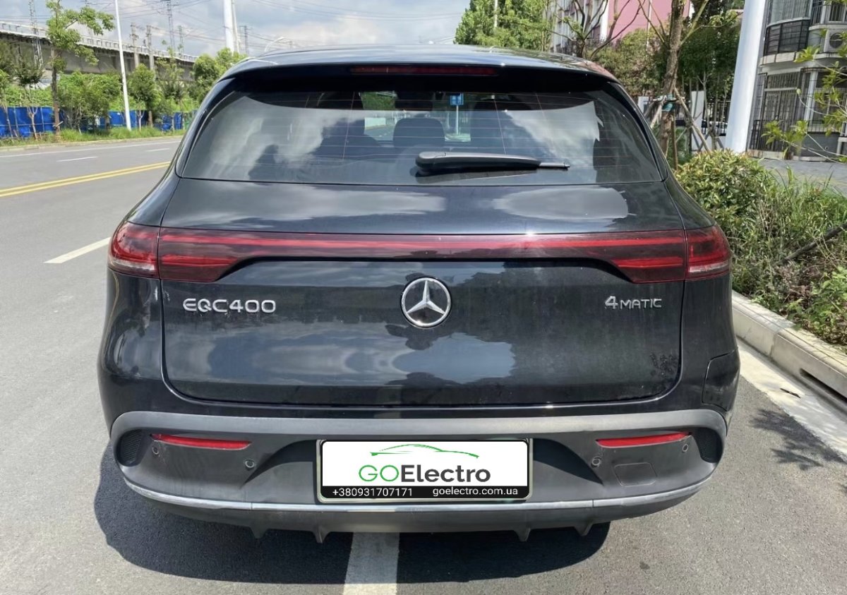 MERCEDES EQC 400