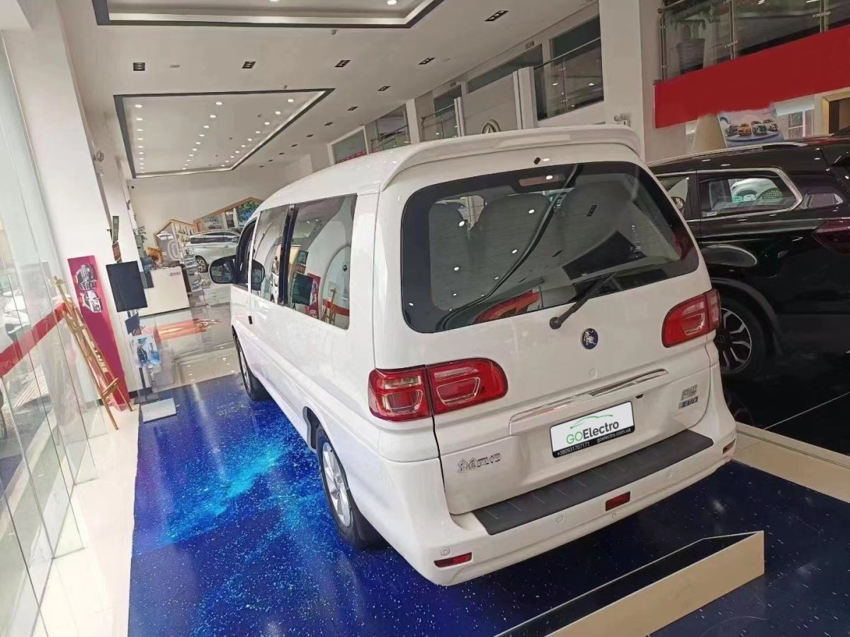 DONGFENG LINGZHI M5EV