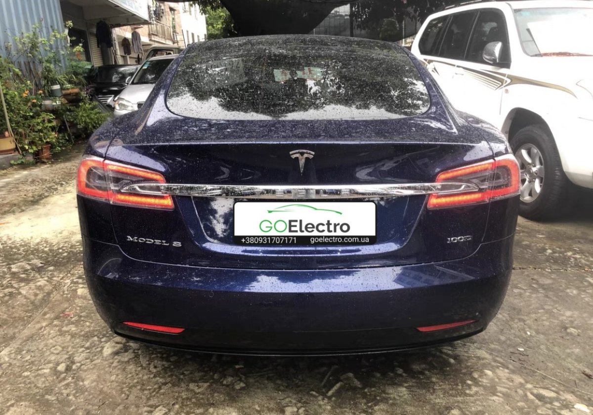 TESLA Model S