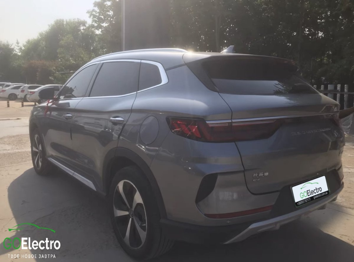 BYD SONG PLUS EV Top