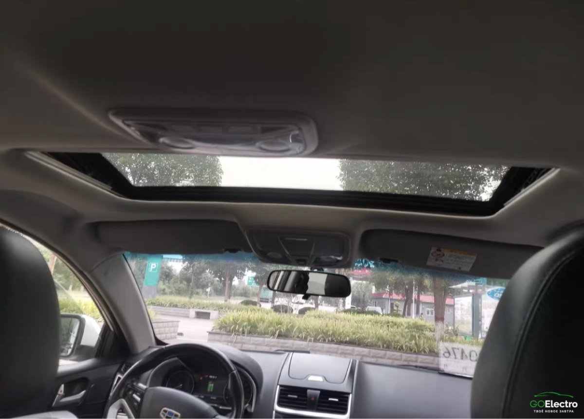 GEELY EMGRAND EV