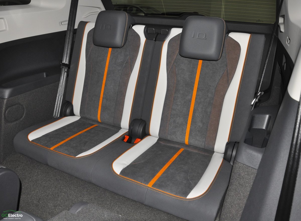 VOLKSWAGEN ID6 CROZZ LITE PRO