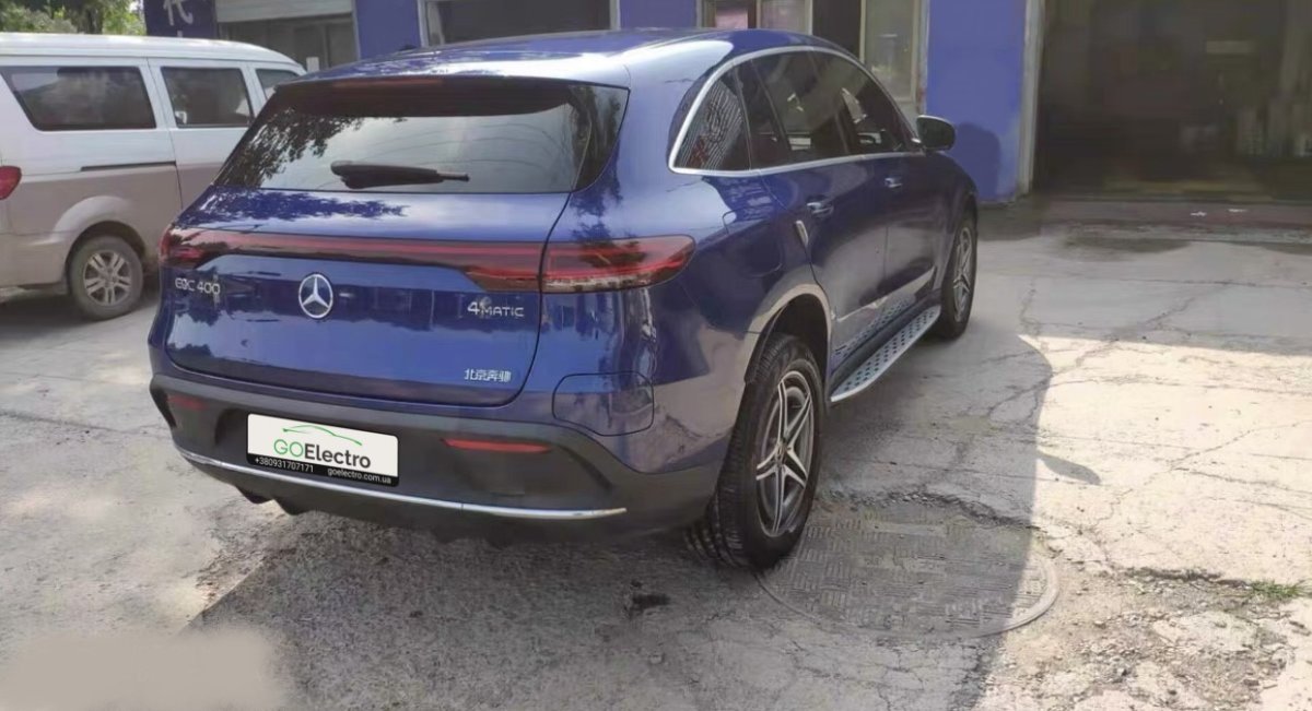 MERCEDES EQC 400