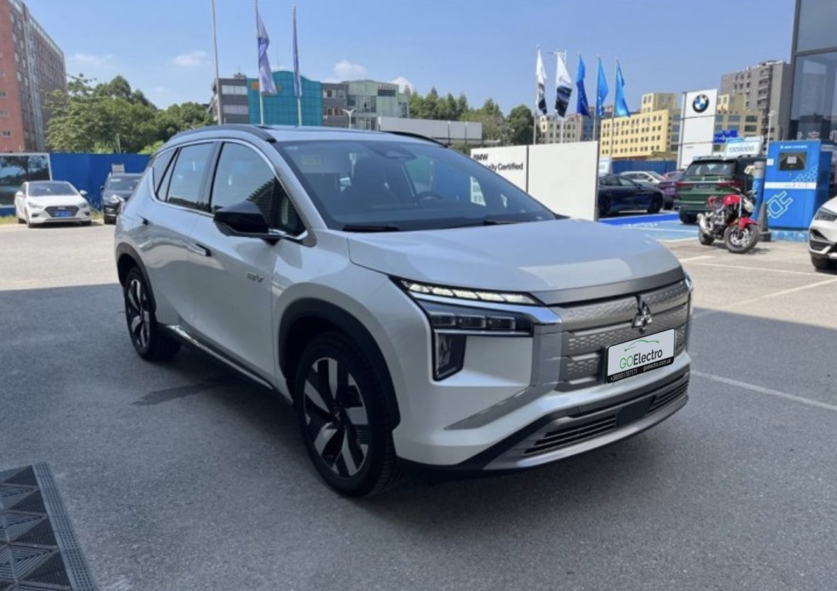 MITSUBISHI AIRTREK HARDCORE