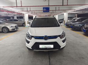 BAIC EX360