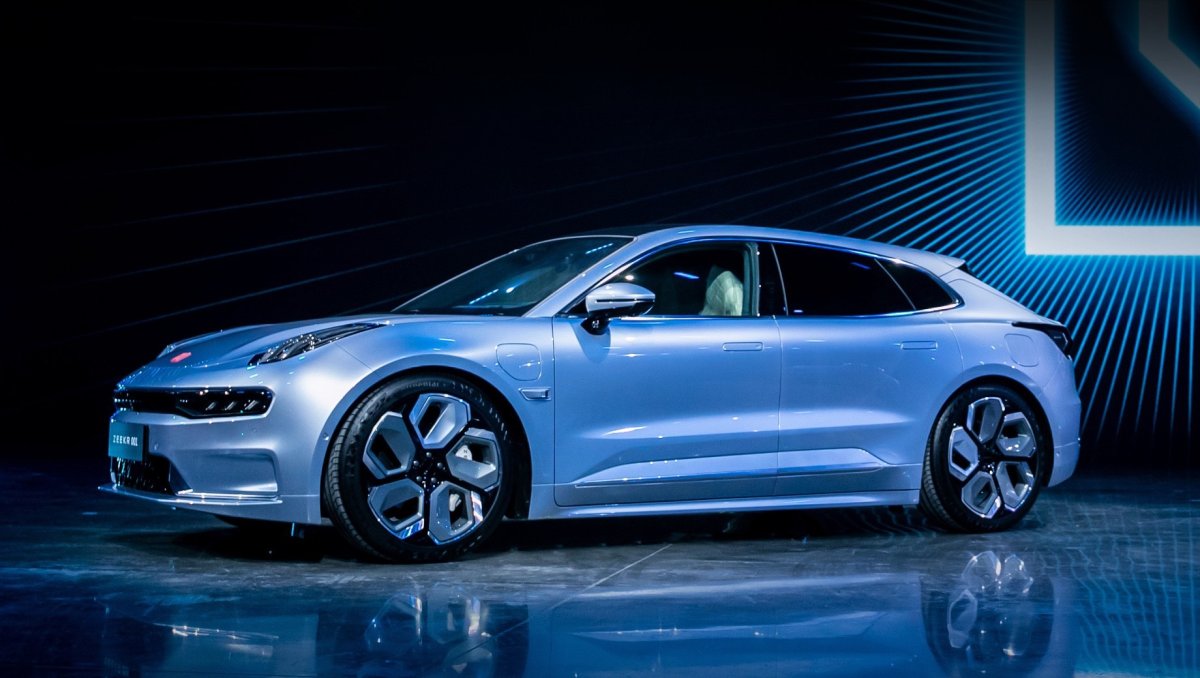 ZEEKR 001 ПРЕД TOP 4WD