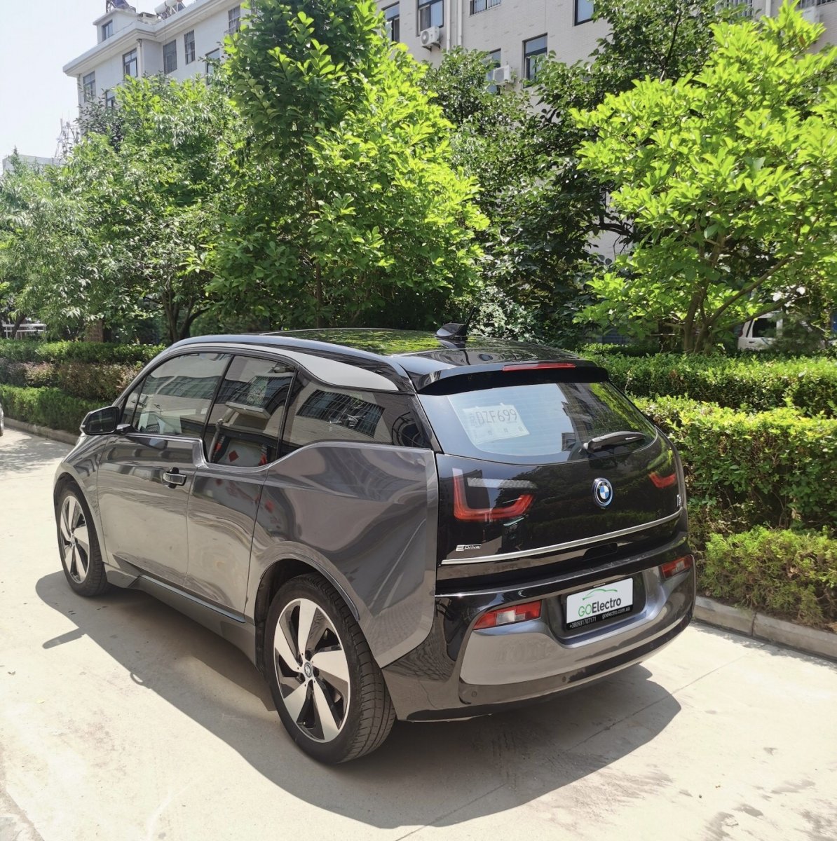 BMW i3