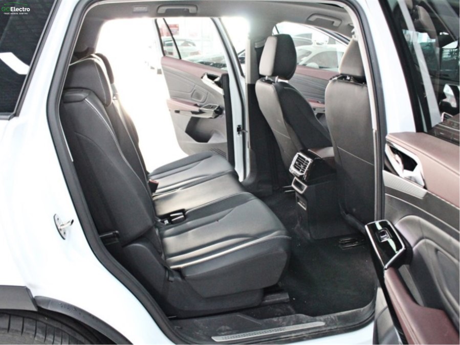 VOLKSWAGEN ID.6 X Pure