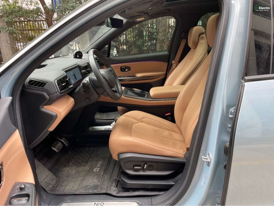NIO ES6