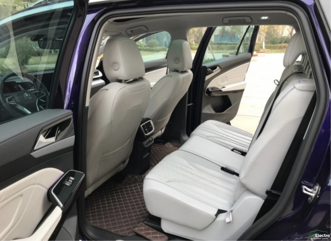 Volkswagen ID.6 X Pro