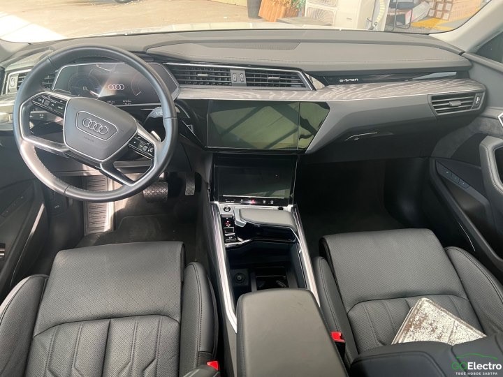 AUDI E-TRON 55 quattro