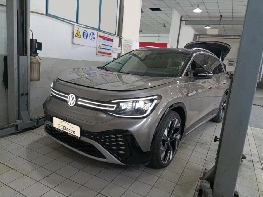 VOLKSWAGEN ID.6 CROZZ PRO