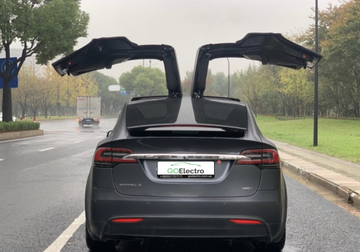TESLA Model Х