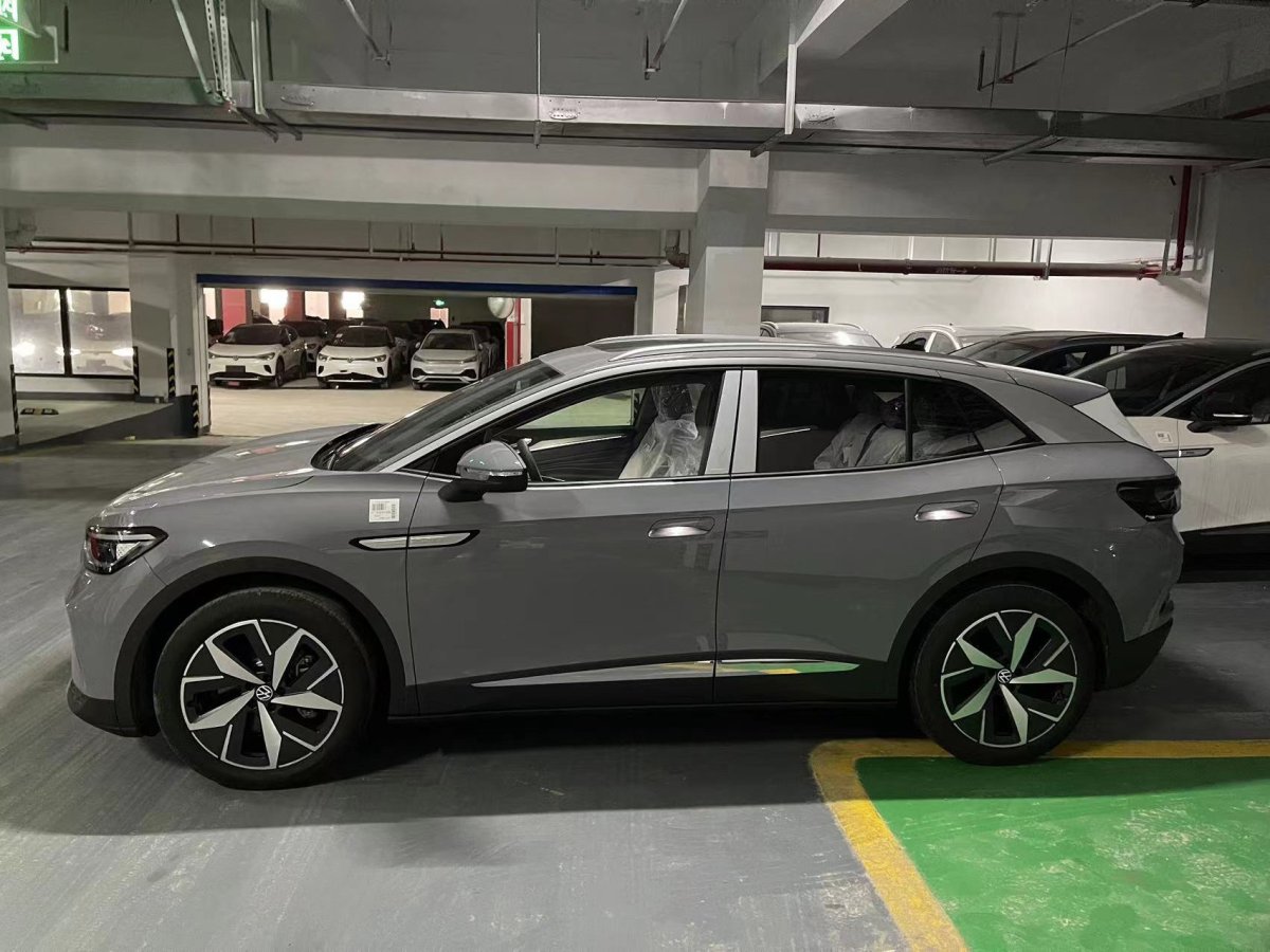 VOLKSWAGEN ID4 CROZZ PURE +