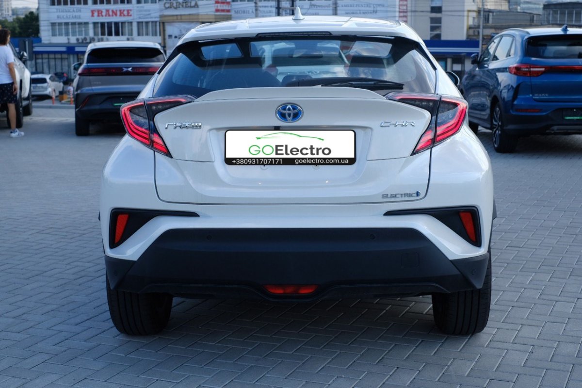 Toyota C-HR EV