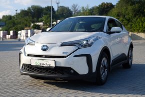Toyota C-HR EV