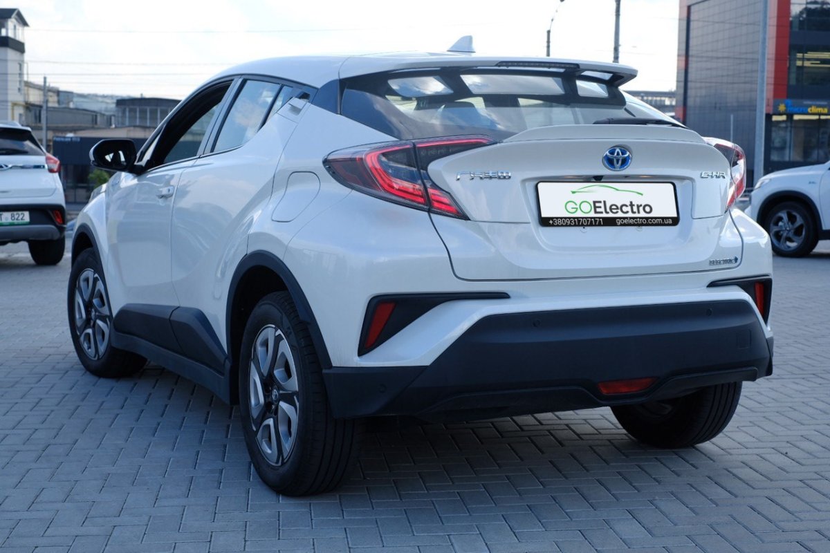 Toyota C-HR EV