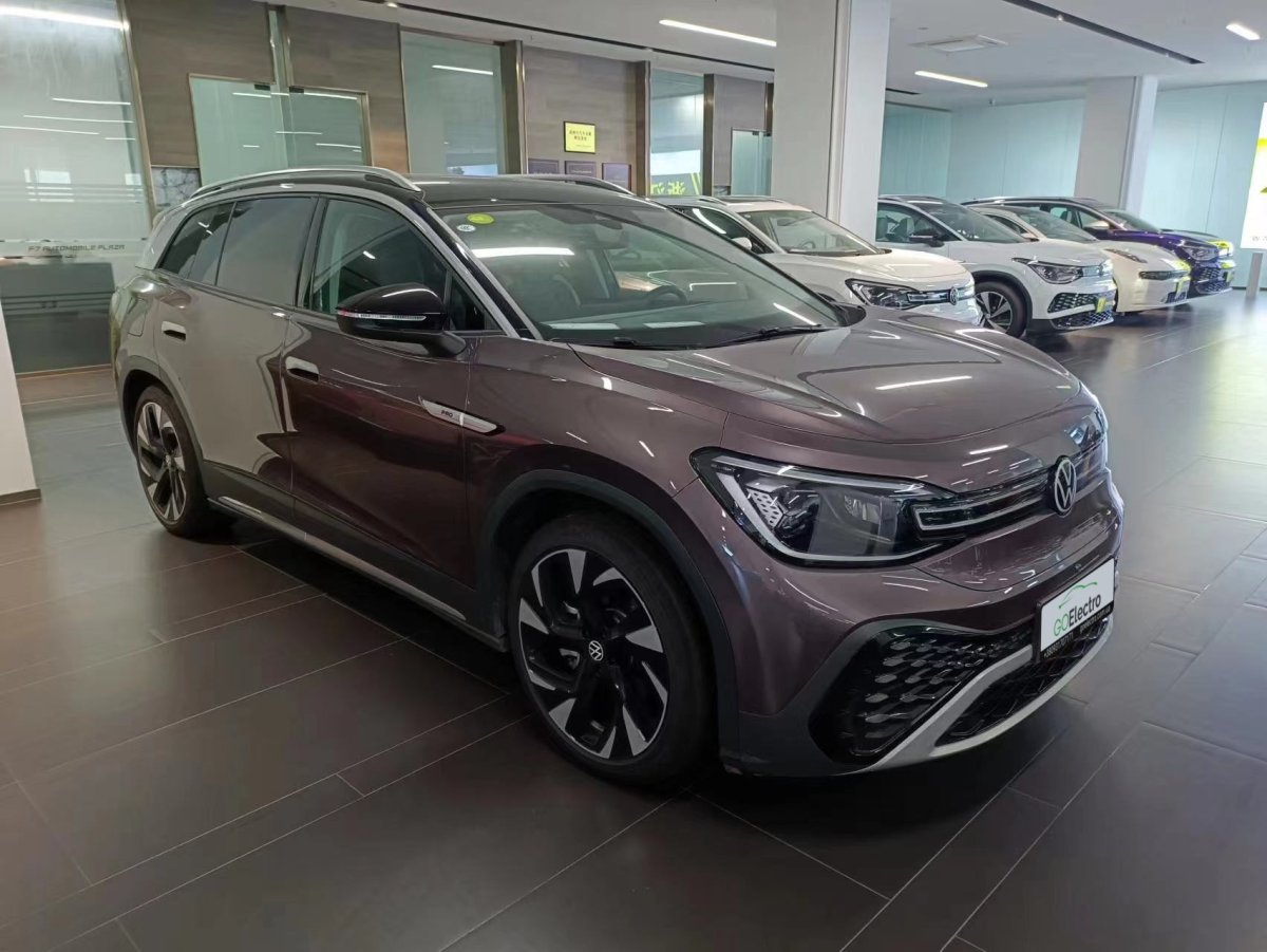 VOLKSWAGEN ID.6 CROZZ