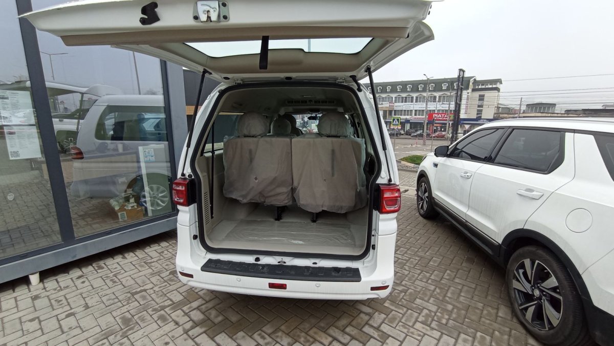 DONGFENG LINGZHI M5EV 2021