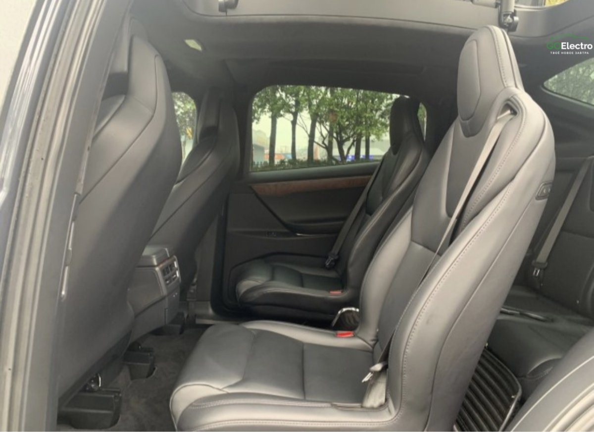 TESLA Model Х
